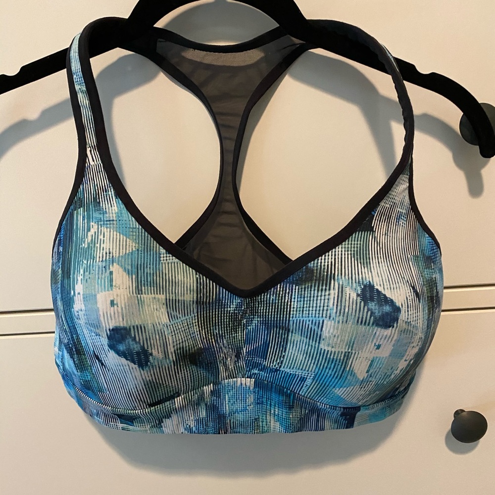 💫Mint Condition Lululemon Sports Bra💫